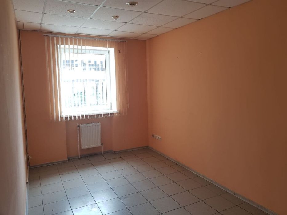 Коммерческая недвижимость на ул. Косовская, 1354 м², 240 000$ — FAKTOR
