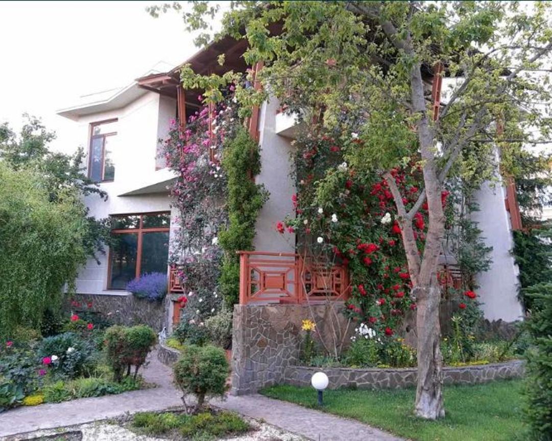 Дом на ул. Куприна, 650 м², 1 100 000$ — FAKTOR