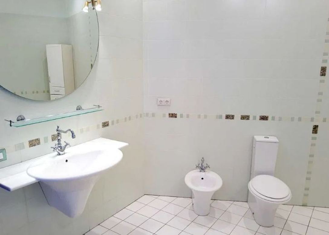 Дом на ул. Куприна, 650 м², 1 100 000$ — FAKTOR