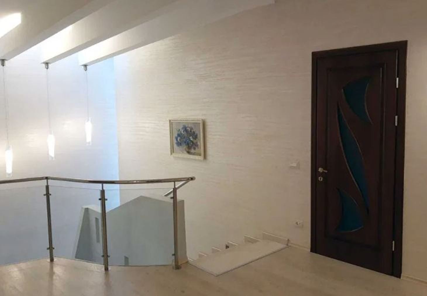 Дом на ул. Куприна, 650 м², 1 100 000$ — FAKTOR