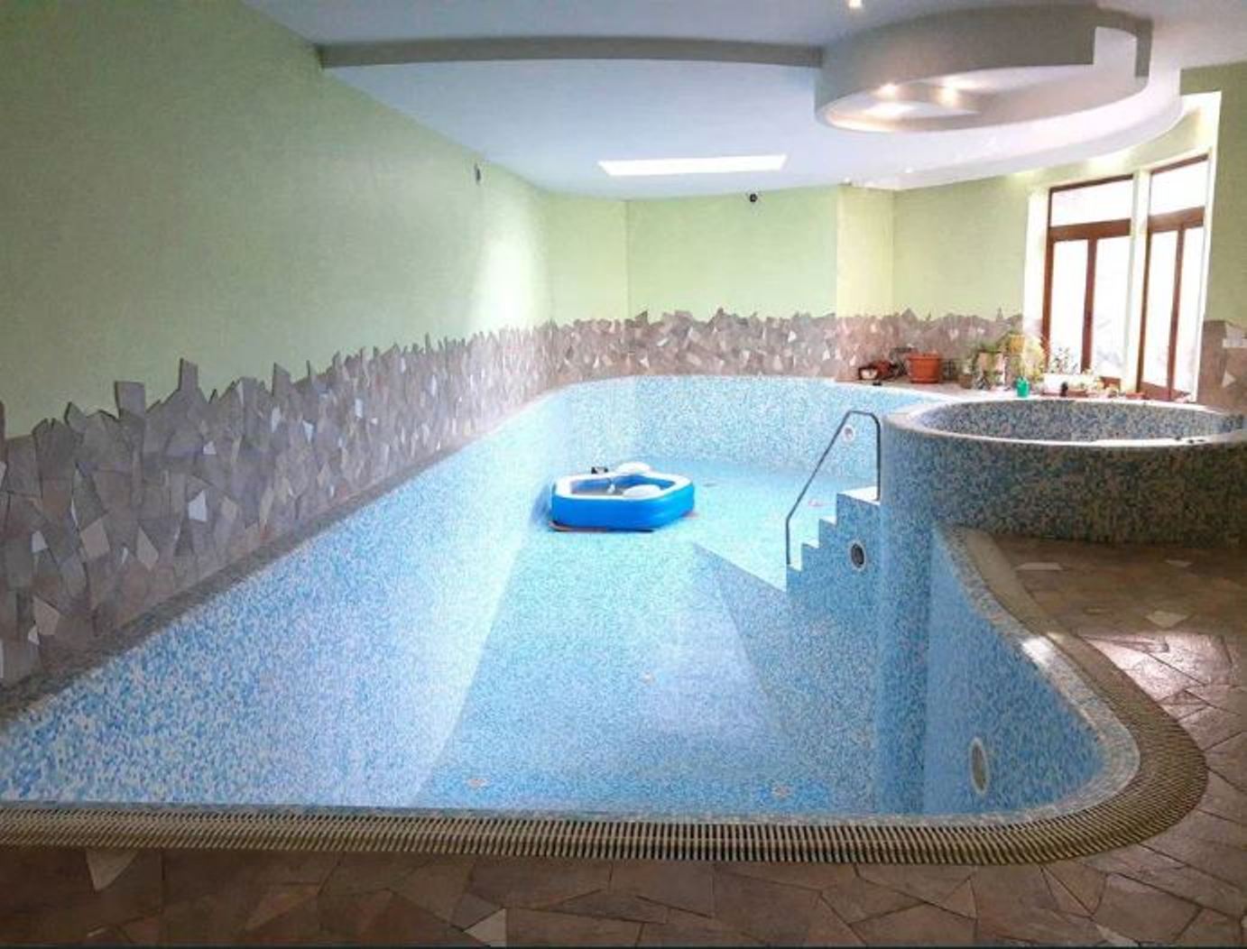 Дом на ул. Куприна, 650 м², 1 100 000$ — FAKTOR