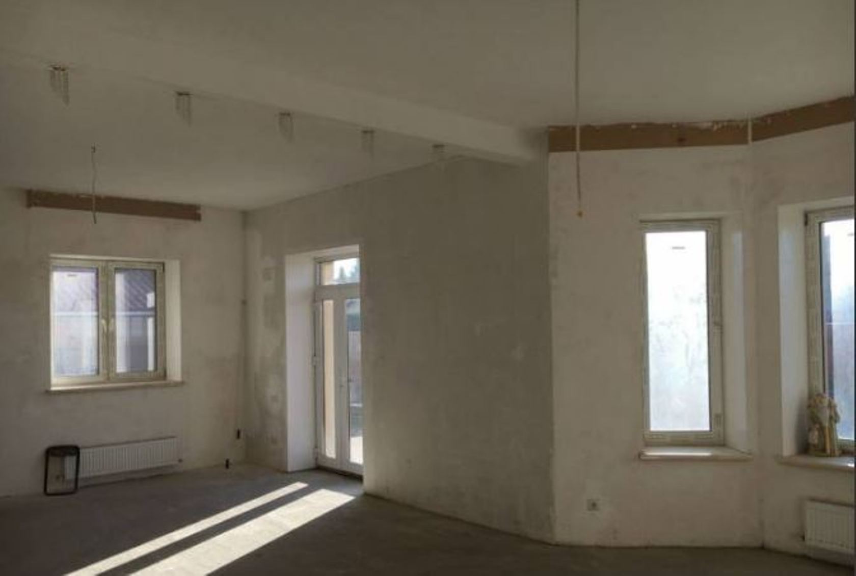 Будинок на вул. Тепличная (Совиньон), 481 м², 490 000$ — FAKTOR