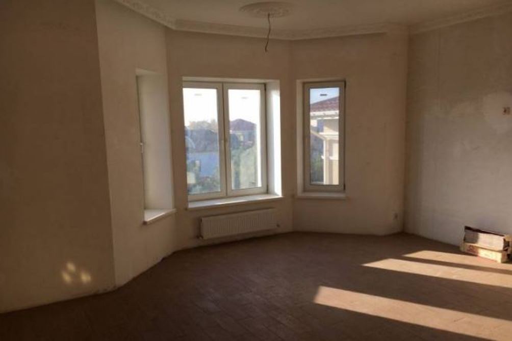 Будинок на вул. Тепличная (Совиньон), 481 м², 490 000$ — FAKTOR