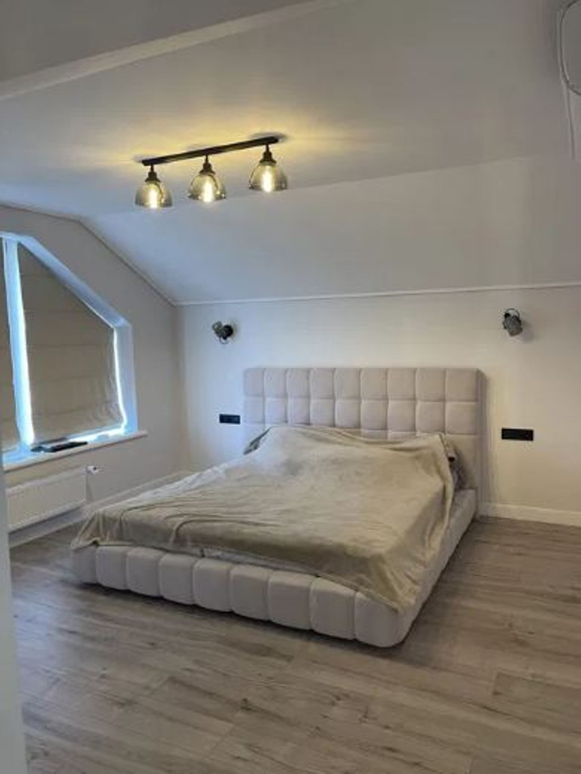 Дом на ул. Средняя, 170 м², 195 000$ — FAKTOR