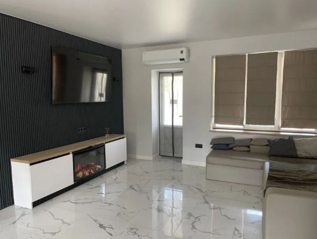 Будинок на вул. Средняя, 170 м², 195 000$ — FAKTOR