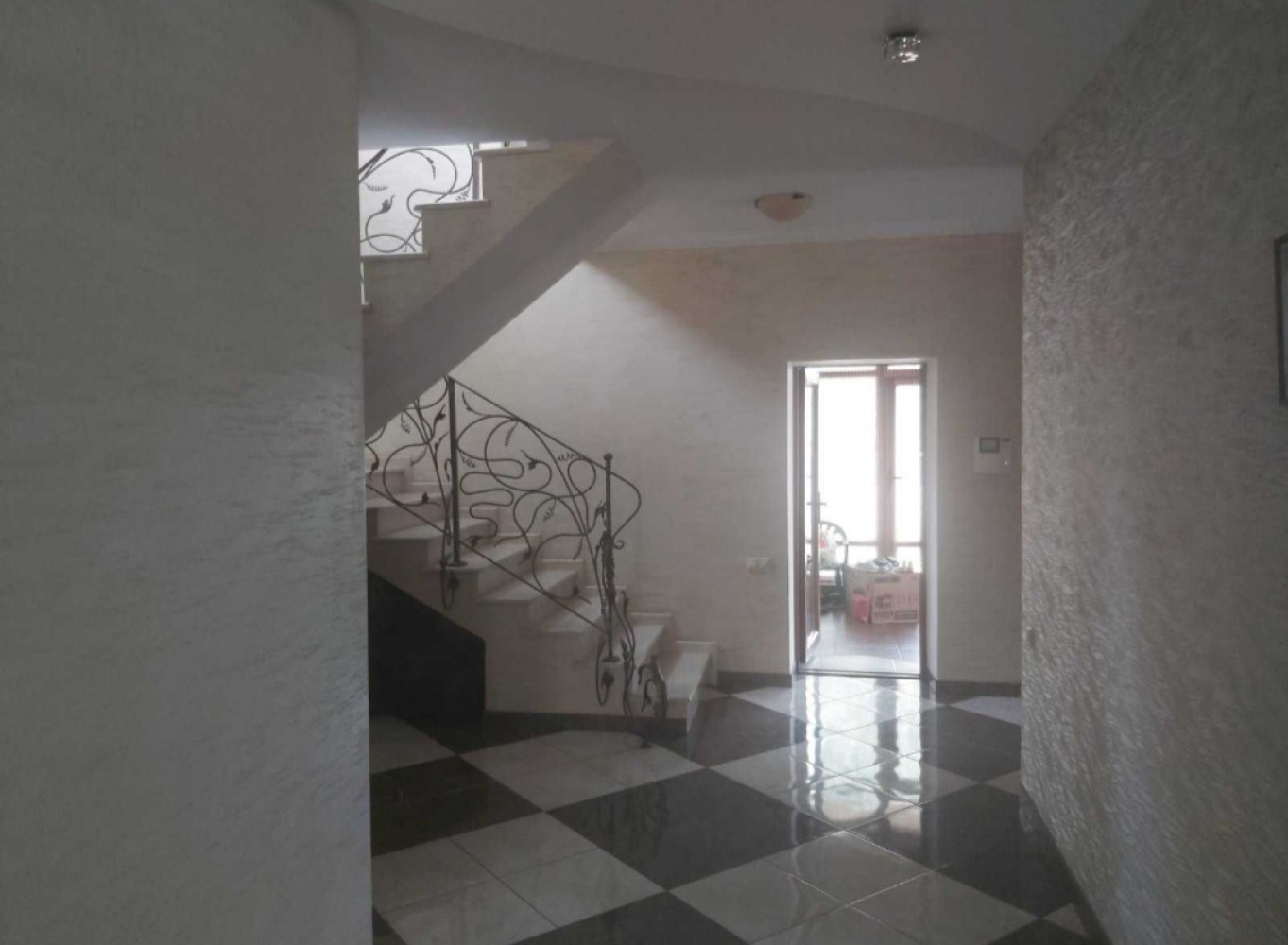 Будинок на вул. Долгая, 350 м², 320 000$ — FAKTOR