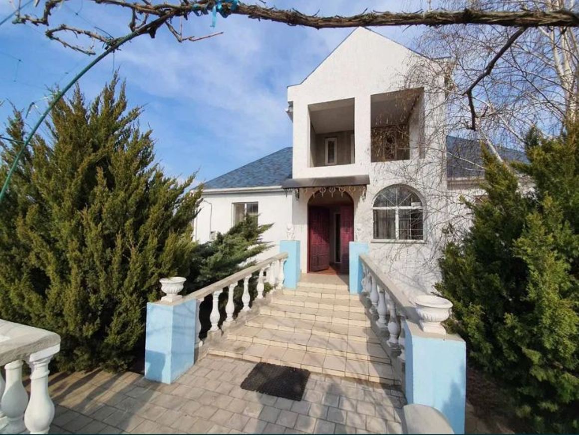 Дом на ул. Шевченко, 325 м², 200 000$ — FAKTOR