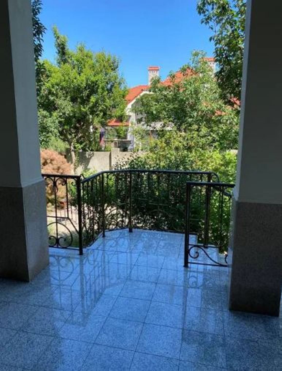 Дом на ул. Планетная, 735 м², 530 000$ — FAKTOR