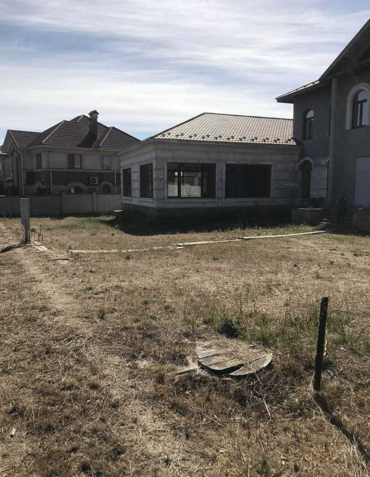 Дом на ул. Береговая, 1633 м², 1 100 000$ — FAKTOR