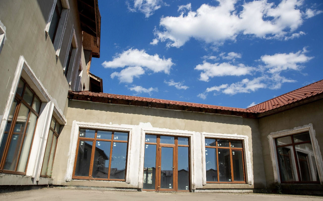 Дом на ул. Береговая, 1633 м², 1 100 000$ — FAKTOR