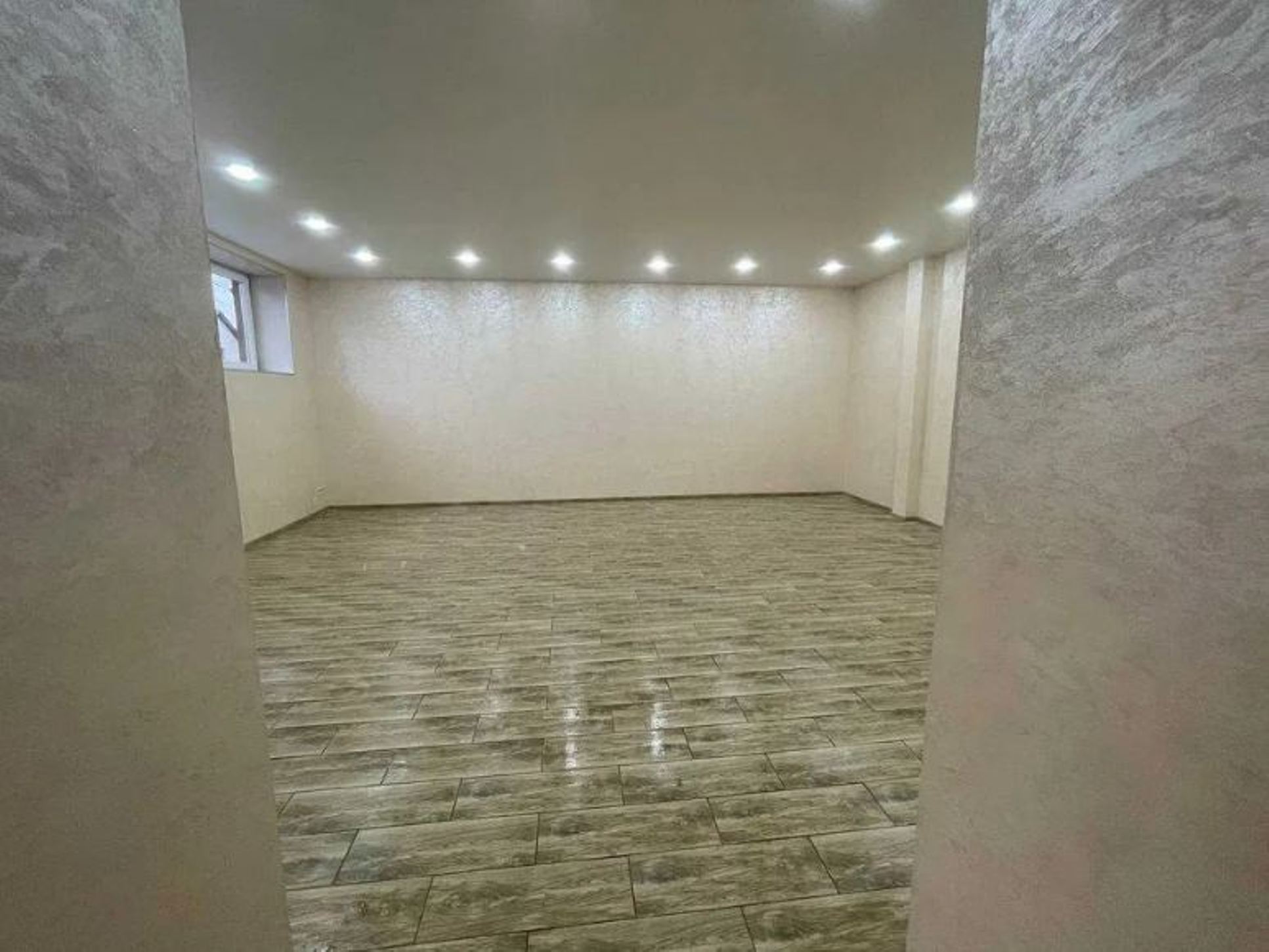 Коммерческая недвижимость на ул. Тихая, 90 м², 50 000$ — FAKTOR