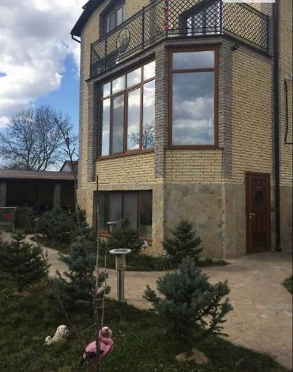 Дом на ул. Степная, 900 м², 520 000$ — FAKTOR