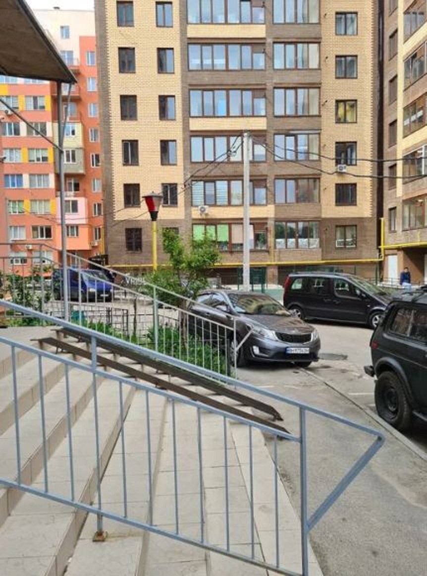 Коммерческая недвижимость на ул. Михаила Грушевского, 50 м², 49 000$ — FAKTOR