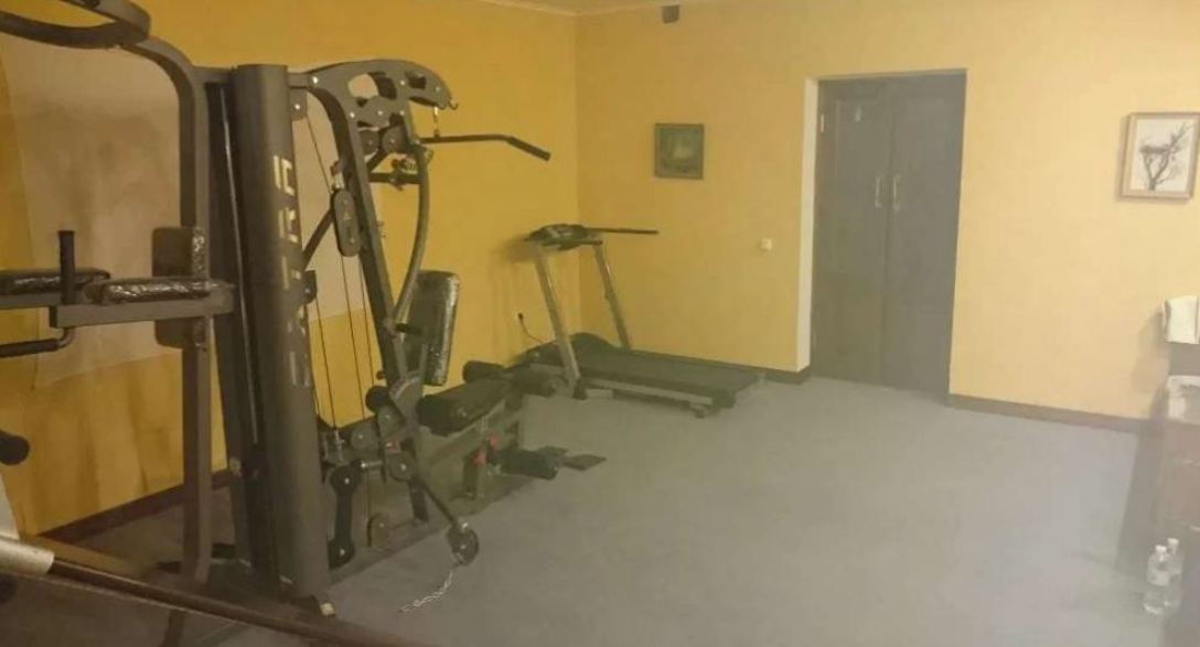 Дом на ул. Александра Невского, 940 м², 1 800 000$ — FAKTOR