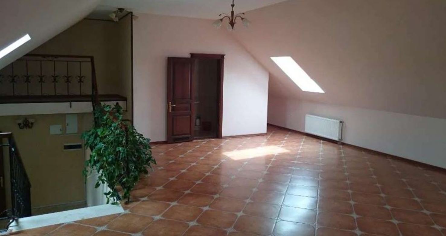 Дом на ул. Александра Невского, 940 м², 1 800 000$ — FAKTOR