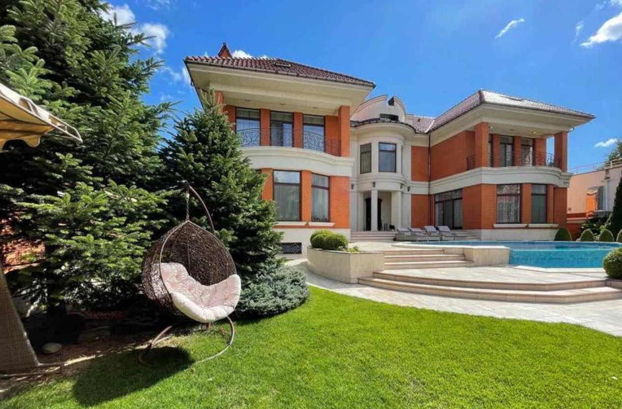 Будинок на вул. Куприна, 940 м², 2 500 000$ — FAKTOR