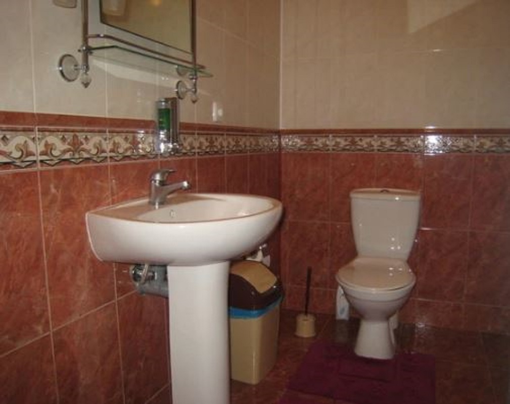 Будинок на вул. Дмитриевская (Донского) (Таирова), 625 м², 1 200 000$ — FAKTOR