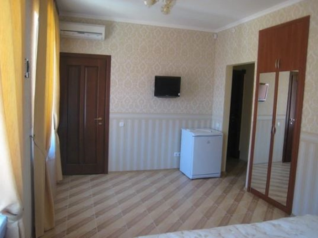 Будинок на вул. Дмитриевская (Донского) (Таирова), 625 м², 1 200 000$ — FAKTOR