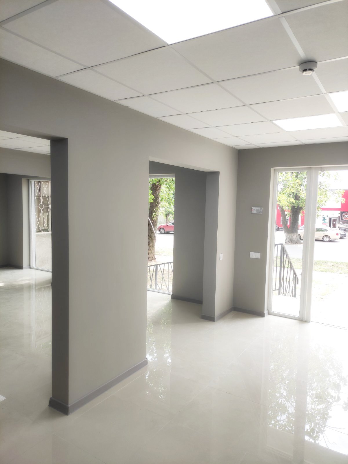 Коммерческая недвижимость на ул. Ильфа и Петрова, 50 м², 79 000$ — FAKTOR