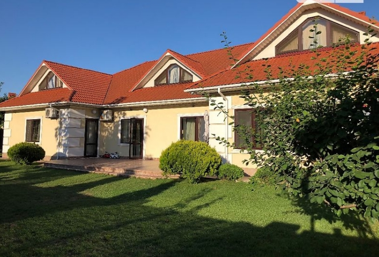 Будинок на вул. Коралловая, 450 м², 800 000$ — FAKTOR