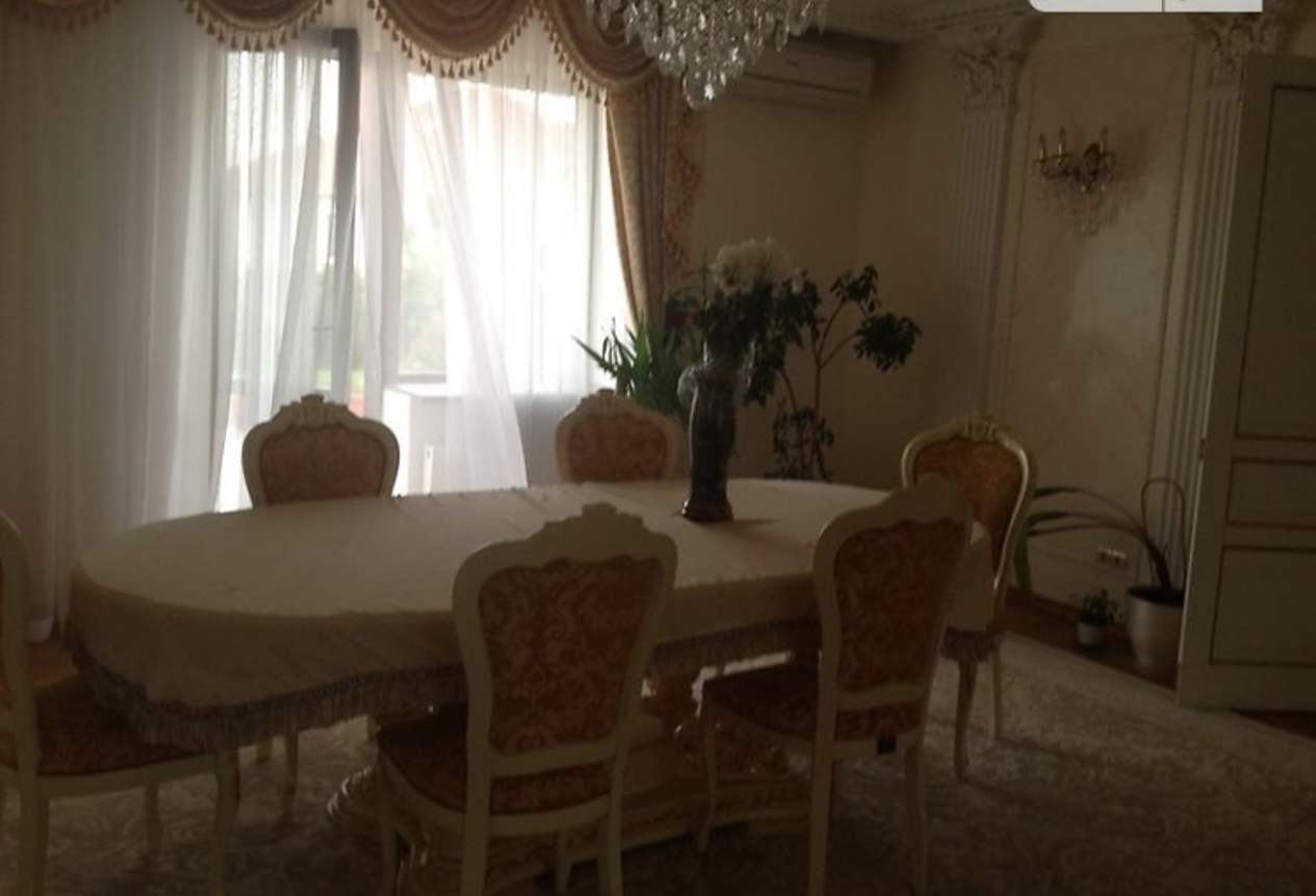 Будинок на вул. Коралловая, 450 м², 800 000$ — FAKTOR