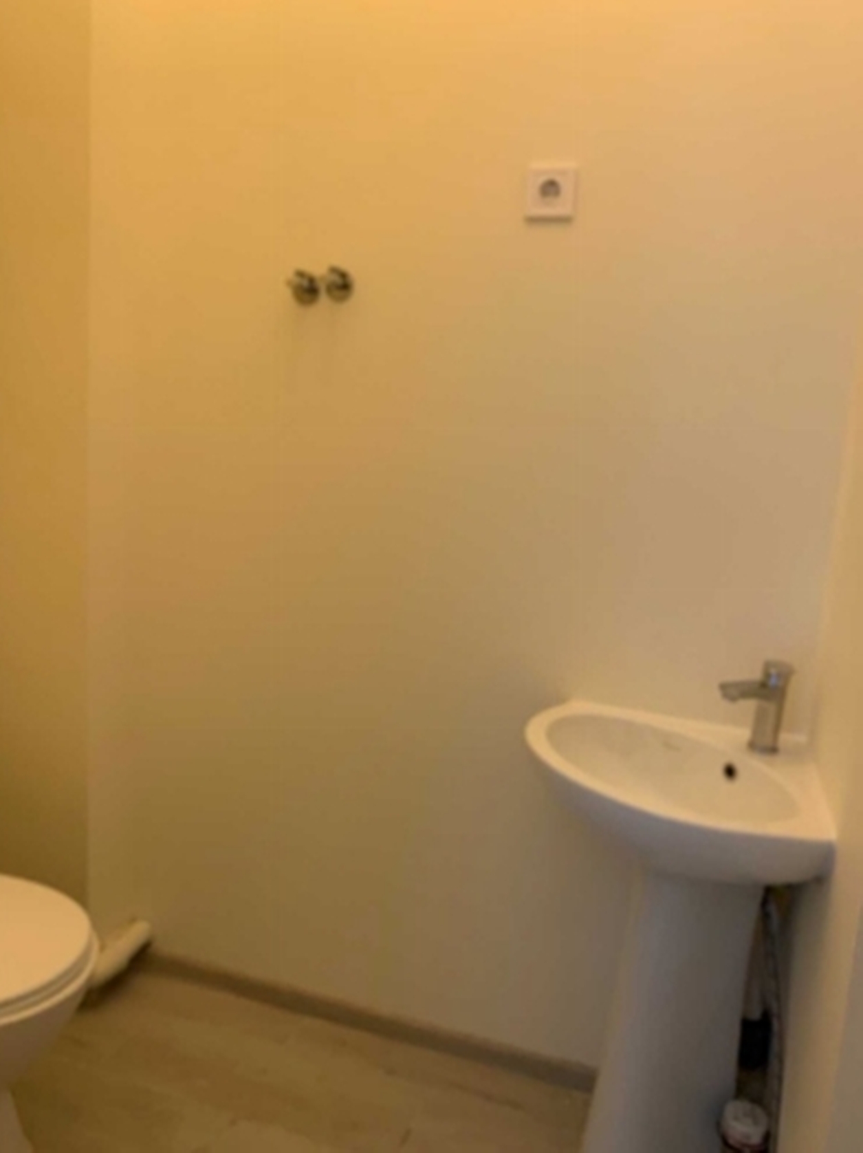Коммерческая недвижимость на ул. Гранитная, 52 м², 55 500$ — FAKTOR