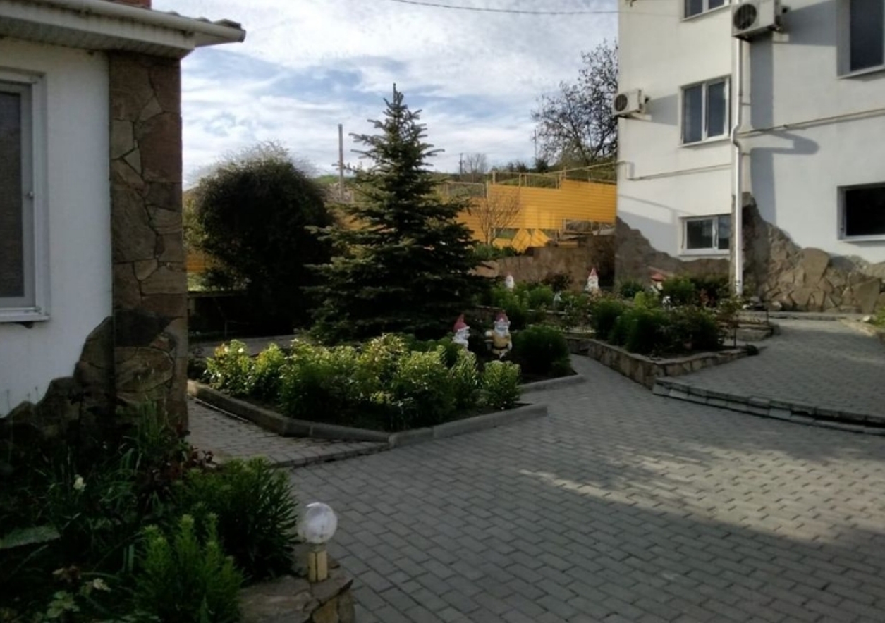 Будинок на вул. Кооператив "Каролинка", 1300 м², 400 000$ — FAKTOR