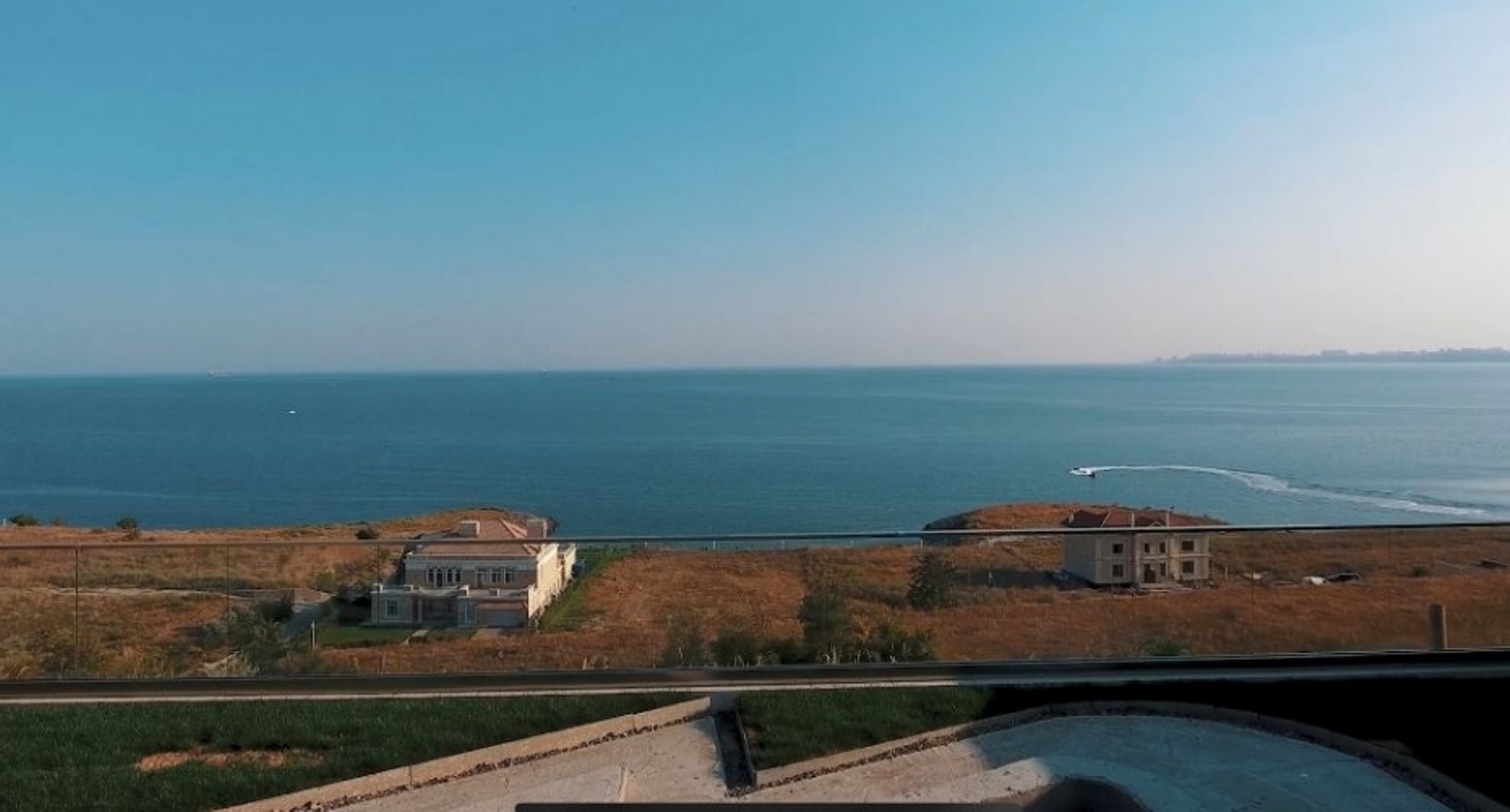 Дом на ул. Парусная, 520 м², 1 300 000$ — FAKTOR