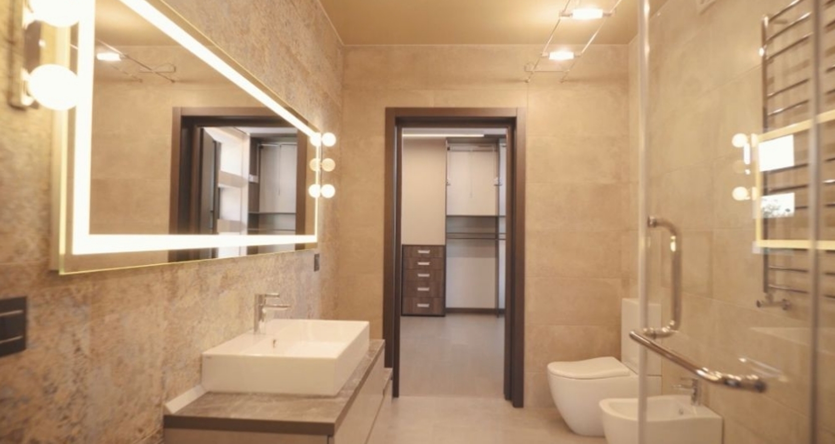 Дом на ул. Парусная, 520 м², 1 300 000$ — FAKTOR