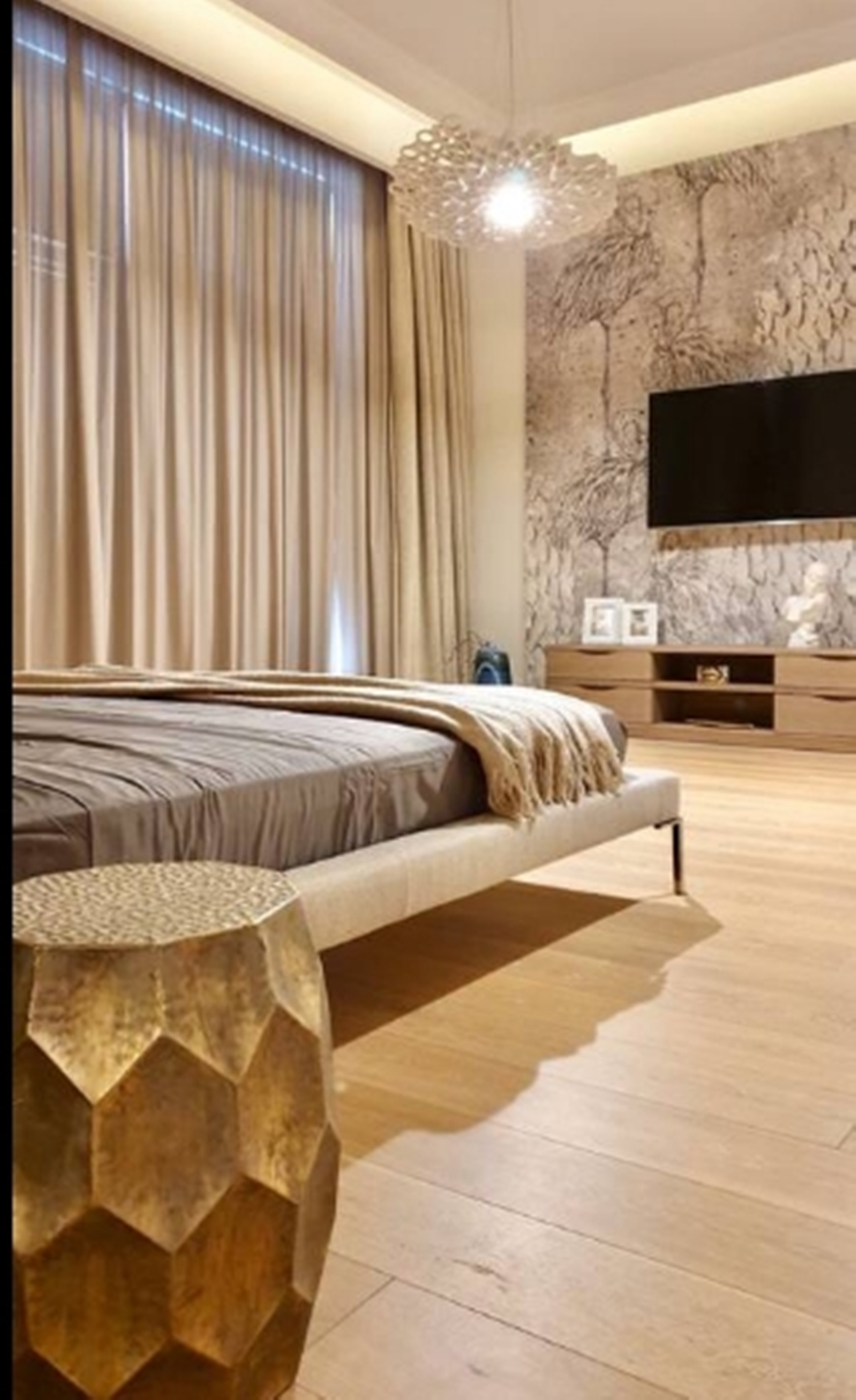 Дом на ул. Офицерская, 550 м², 1 500 000$ — FAKTOR