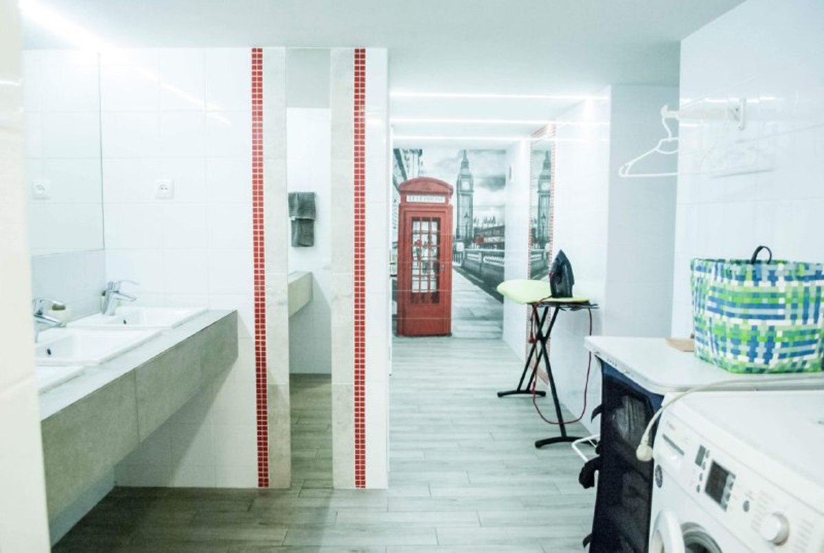 Коммерческая недвижимость на ул. Ясная, 165 м², 120 000$ — FAKTOR