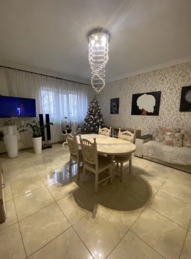 Дом на ул. Измаильская, 400 м², 165 000$ — FAKTOR