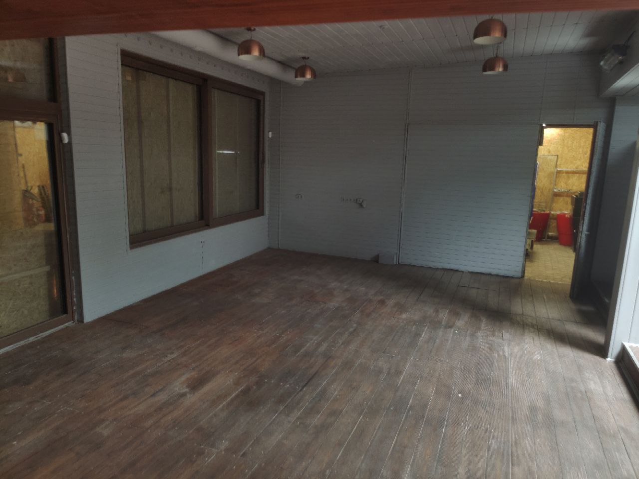 Комерційна нерухомість на вул. Генерала Петрова, 1080 м², 1 100 000$ — FAKTOR