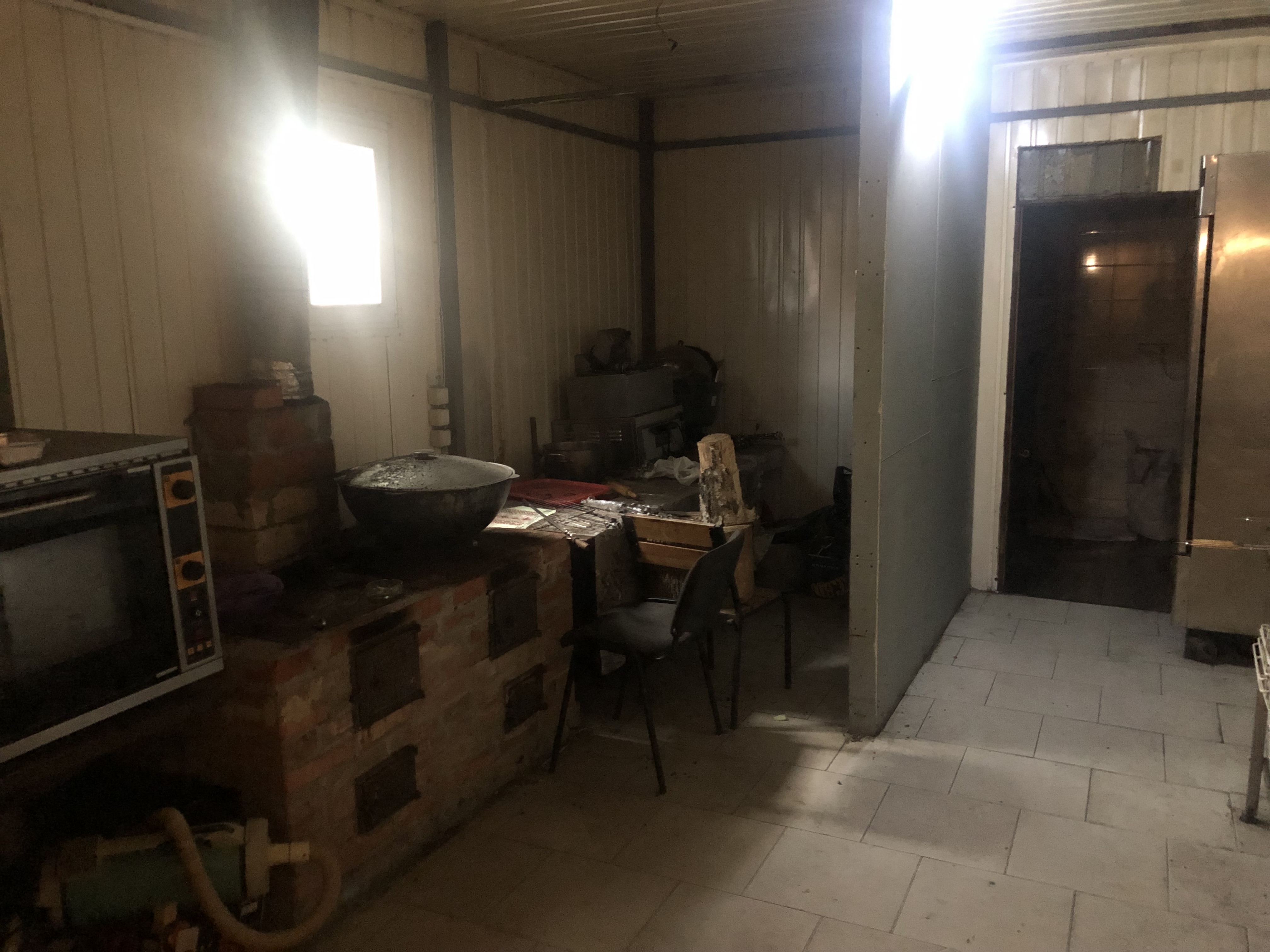 Коммерческая недвижимость на ул. Небесной Сотни проспект, 500 м², 600 000$ — FAKTOR
