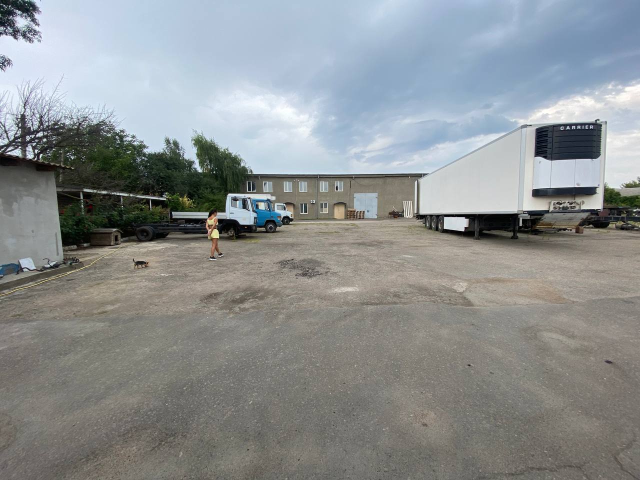 Коммерческая недвижимость на ул. Николая Михновского, 4000 м², 750 000$ — FAKTOR