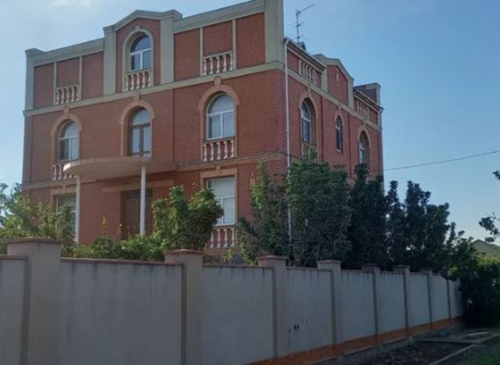Будинок на вул. Петра Лещенко, 500 м², 480 000$ — FAKTOR