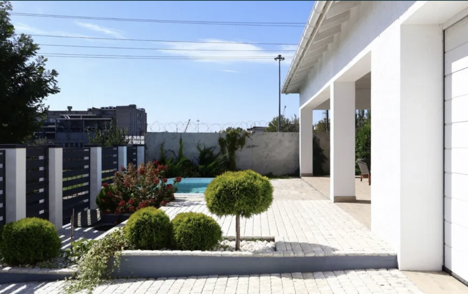 Будинок на вул. Клубничный пер., 320 м², 280 000$ — FAKTOR