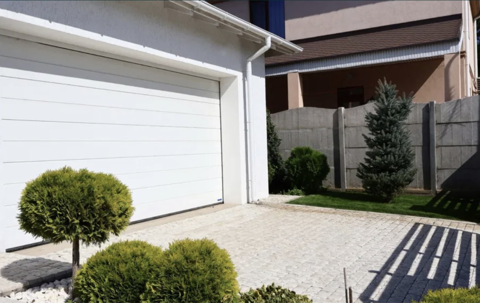 Будинок на вул. Клубничный пер., 320 м², 280 000$ — FAKTOR