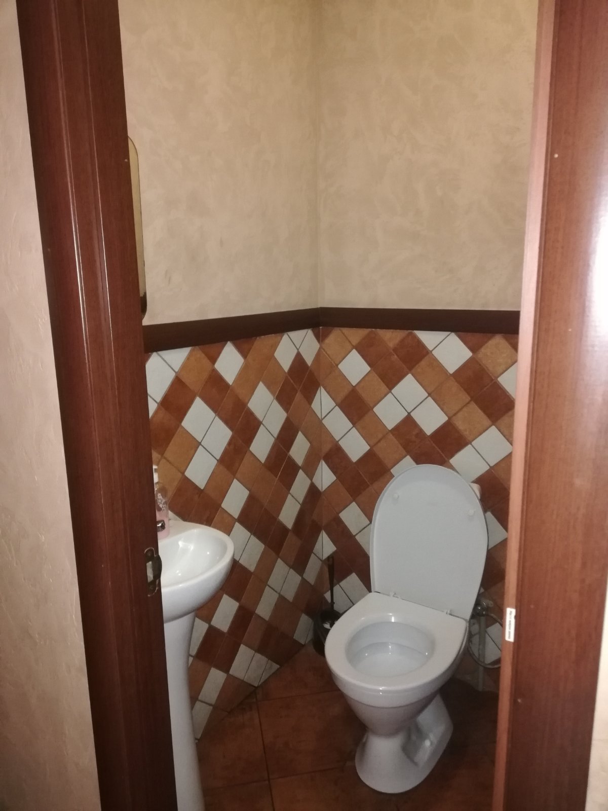Коммерческая недвижимость на ул. Добровольского проспект, 430 м², 210 000$ — FAKTOR