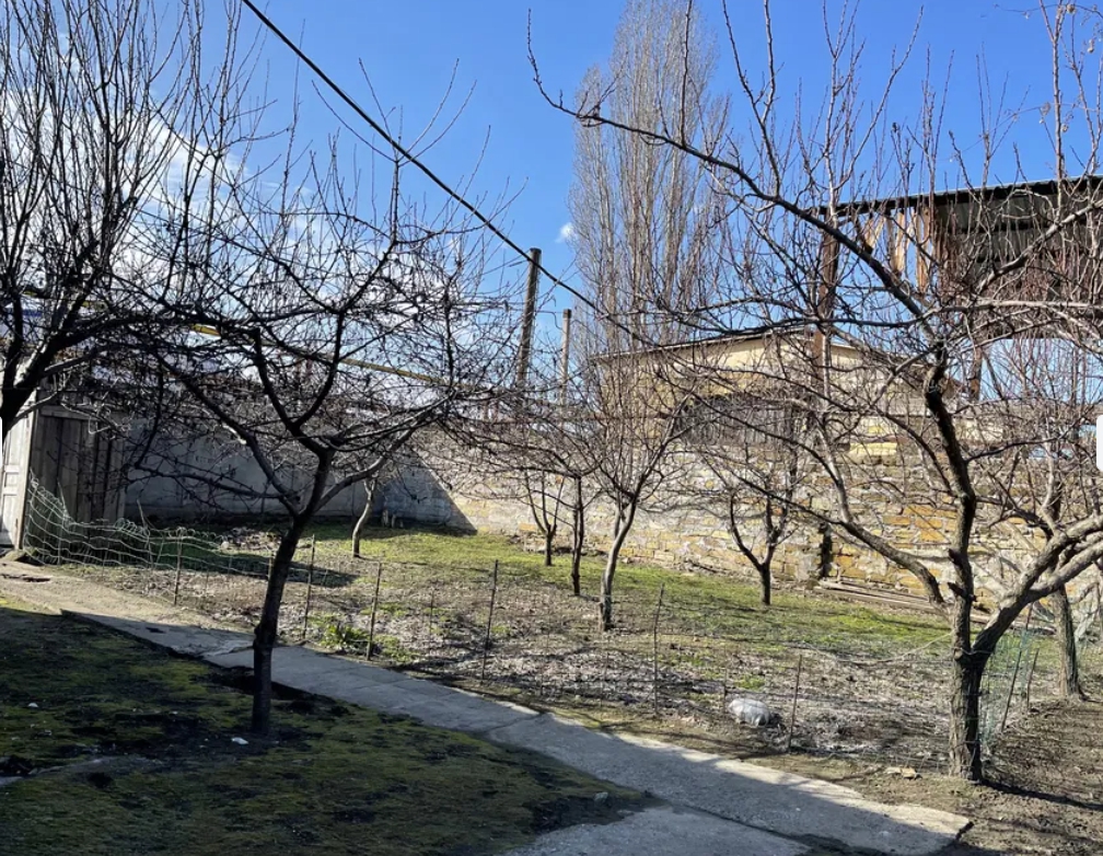 Коммерческая недвижимость на ул. Атамана Чепиги, 2000 м², 660 000$ — FAKTOR