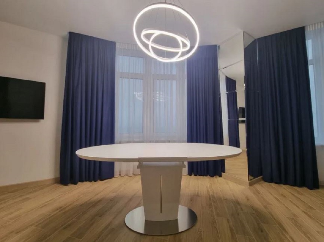 Квартира на вул. Каманина, 67 м², 195 000$ — FAKTOR