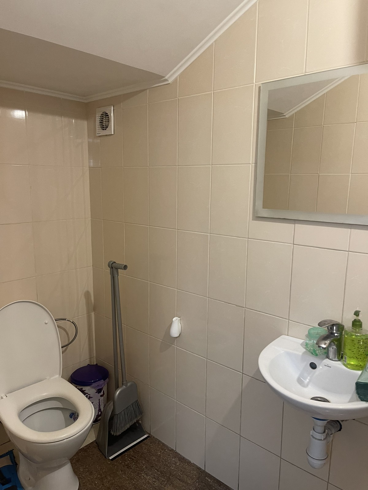 Коммерческая недвижимость на ул. Вице-Адмирала Жукова, 277 м², 375 000$ — FAKTOR