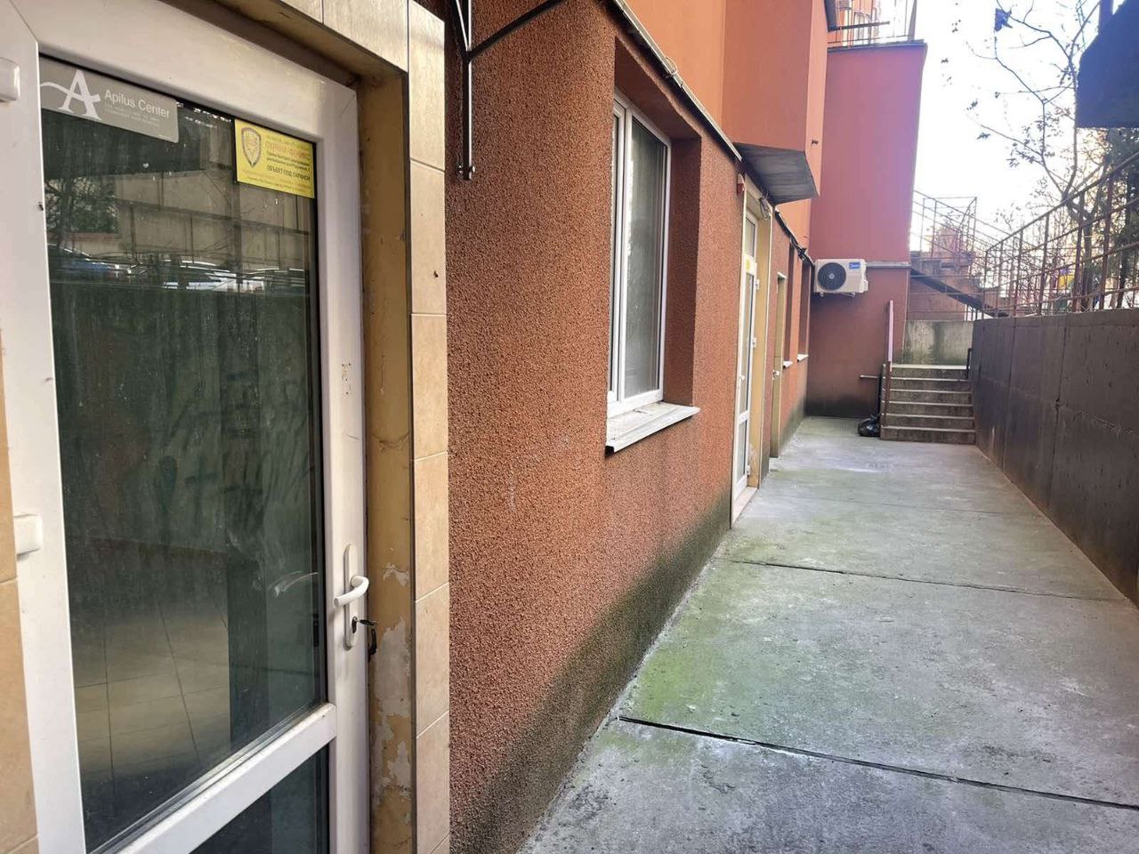 Коммерческая недвижимость на ул. Массив Радужный, 58 м², 34 740$ — FAKTOR