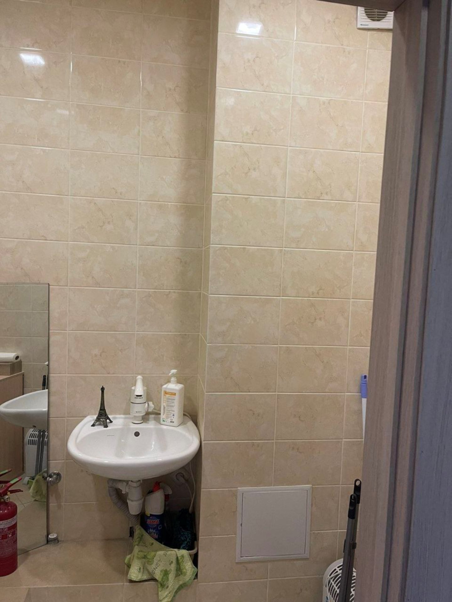 Коммерческая недвижимость на ул. Массив Радужный, 58 м², 34 740$ — FAKTOR