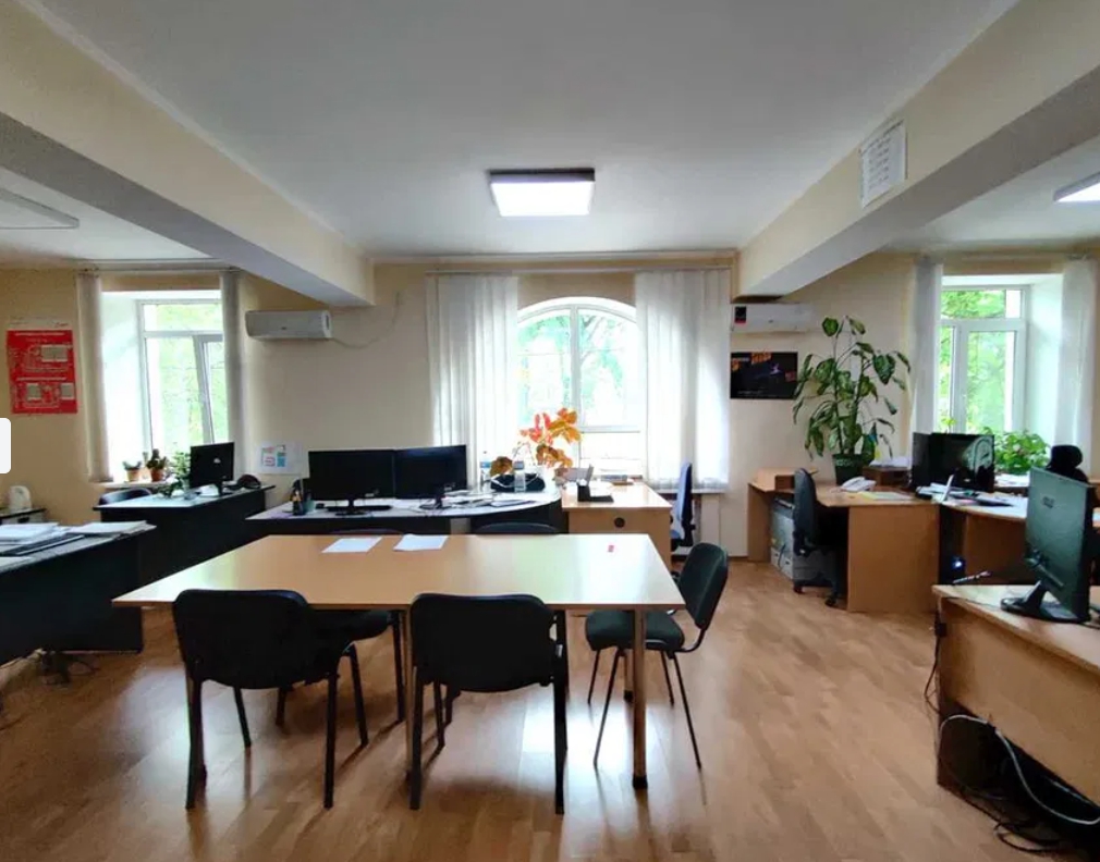 Коммерческая недвижимость на ул. Мечникова, 1022 м², 900 000$ — FAKTOR