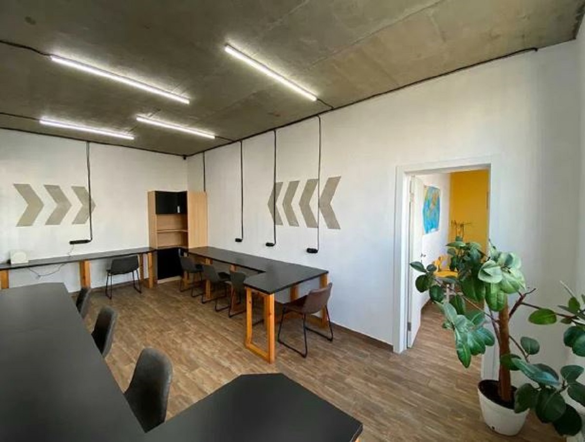 Коммерческая недвижимость на ул. Люстдорфская дорога (Таирова), 60 м², 70 000$ — FAKTOR