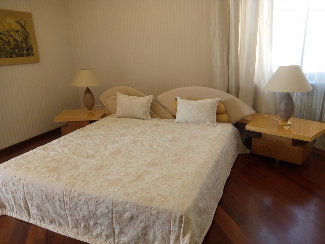 Квартира на ул. Шевченко проспект, 239 м², 320 000$ — FAKTOR