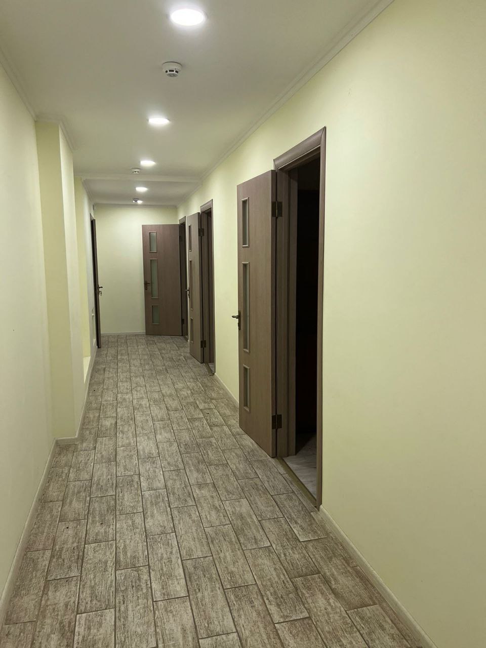Коммерческая недвижимость на ул. Генерала Петрова, 136 м², 82 000$ — FAKTOR