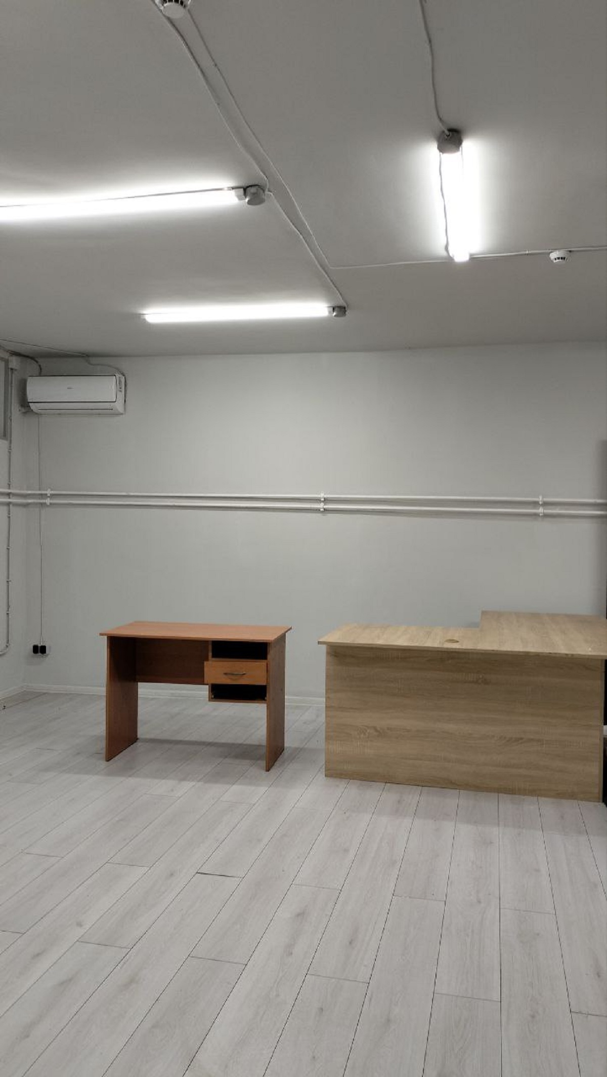 Коммерческая недвижимость на ул. Литературная, 128 м², 128 000$ — FAKTOR