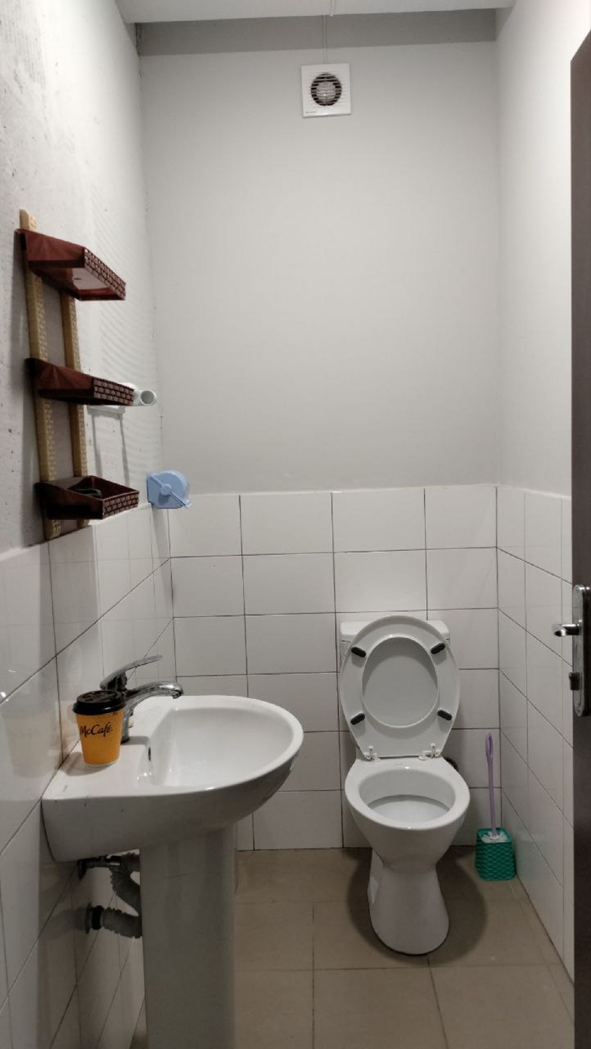 Коммерческая недвижимость на ул. Литературная, 128 м², 128 000$ — FAKTOR